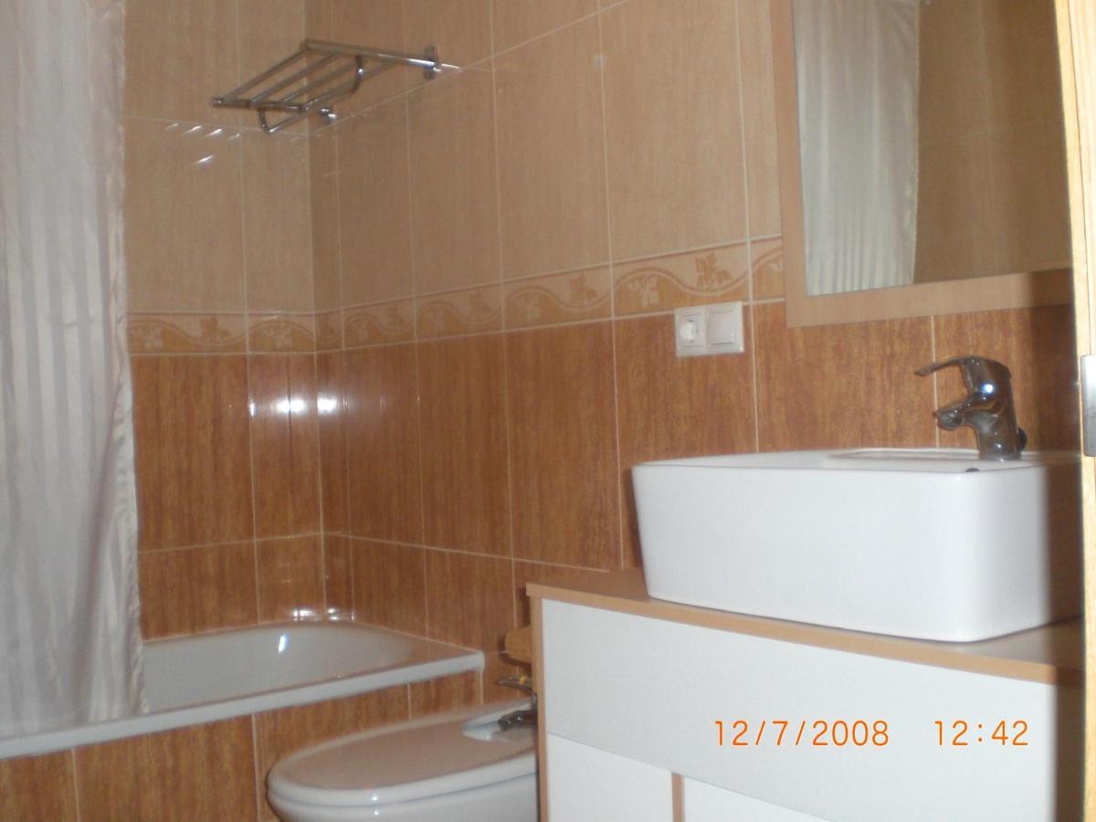 La Marina Apartment Рибадео Екстериор снимка
